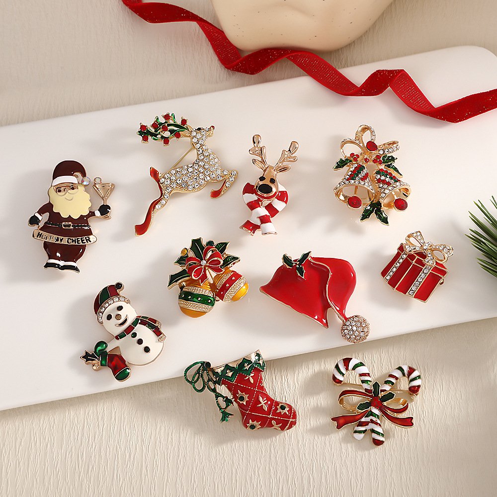 New Arrival Christmas Gifts Cute Cartoon Designs Santa Claus Sets Metal Enamel Pins Hat Lapel Pins